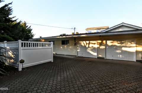 2822 SW Breakers, Waldport, OR 97394