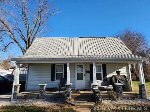 206 Oak Street, Versailles, MO 65084