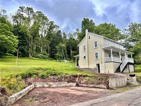 11 Golf Road, Rush, PA 18214