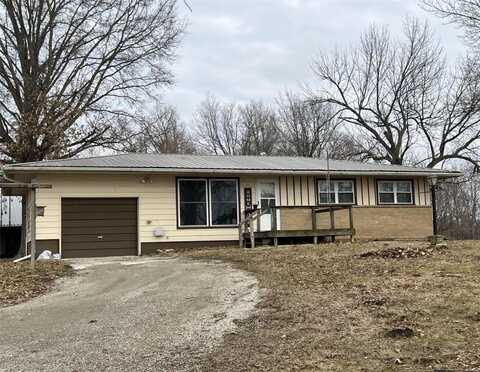 843 E 900 Avenue, Shobonier, IL 62885