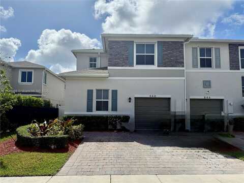 848 SE 17th St, Homestead, FL 33034