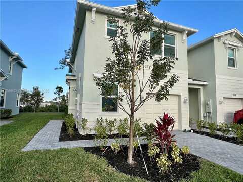 357 SE Crosswalk Ln, Port Saint Lucie, FL 34984