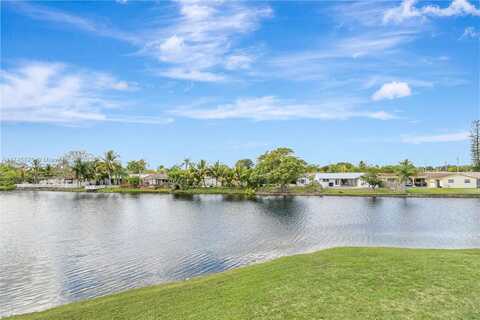 10456 NW 24th Pl, Sunrise, FL 33322