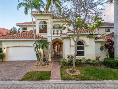 920 Captiva Dr, Hollywood, FL 33019