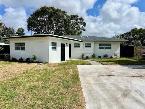 19401 NW 1st Pl, Miami Gardens, FL 33169