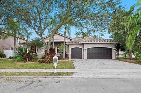 1047 SW 159th Way, Pembroke Pines, FL 33027