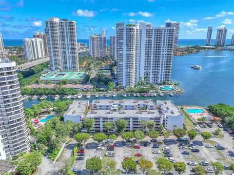 3440 NE 192nd St, Aventura, FL 33180