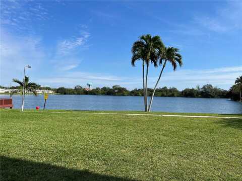 2200 Park Ln, Hollywood, FL 33021