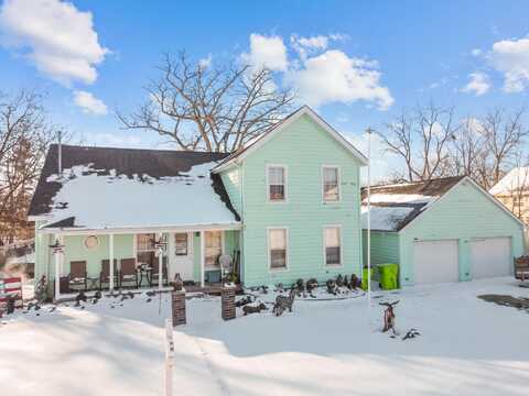 223 Martin St, Sharon, WI 53585