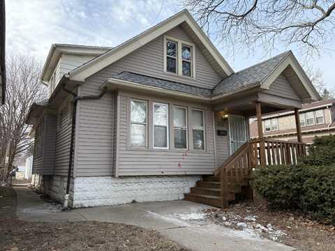 3273 N 12th St, Milwaukee, WI 53206