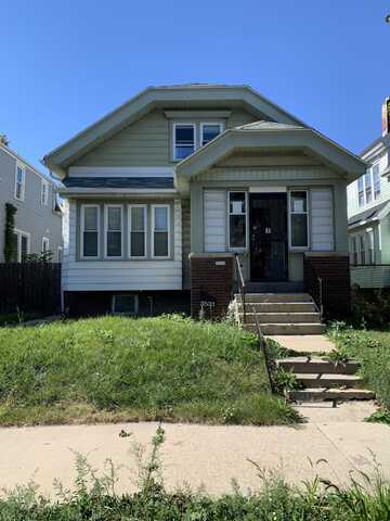 3531 N 20th St, Milwaukee, WI 53206