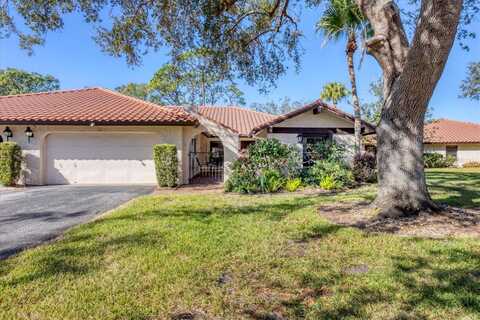 5561 GOLF POINTE DRIVE, SARASOTA, FL 34243