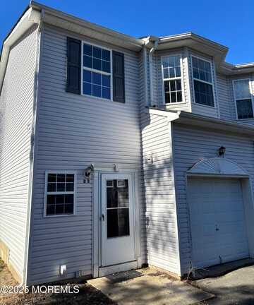 23 Esplanade Way, Bayville, NJ 08721