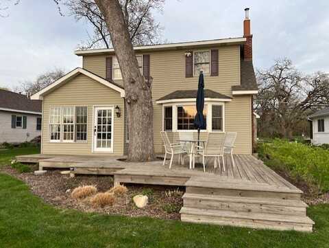 2709 N Villa Lane, McHenry, IL 60051