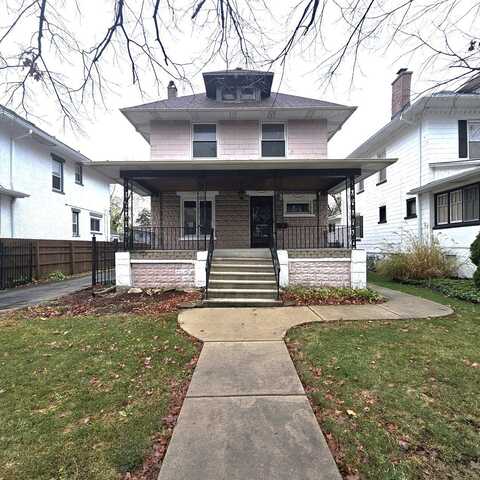 1504 S 8th Avenue, Maywood, IL 60153