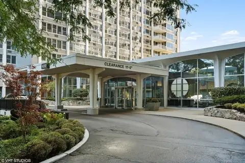 4250 N Marine Drive, Chicago, IL 60613