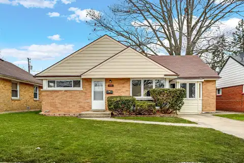 926 Suffolk Avenue, Westchester, IL 60154