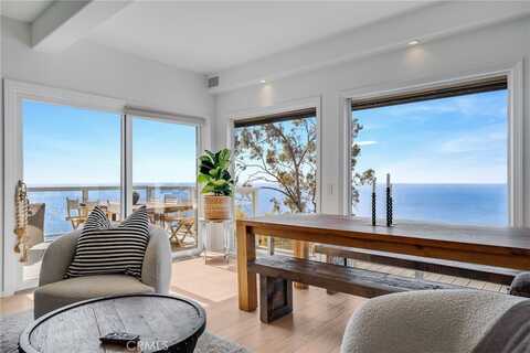 979 Capistrano Avenue, Laguna Beach, CA 92651