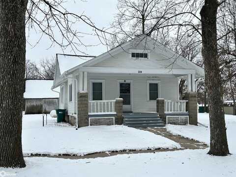 204 Lincoln Street, Pulaski, IA 52584