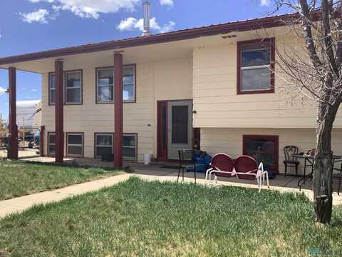4001b Chee Dodge Boulevard, Gallup, NM 87301