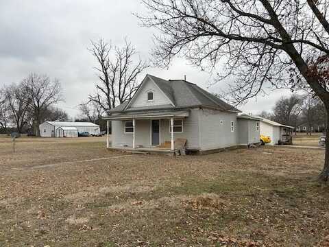 112 Hickory Street, Mound Valley, KS 67354