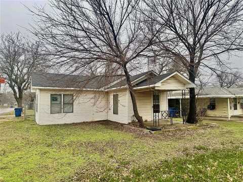 225 E Main Street, Stratford, OK 74872