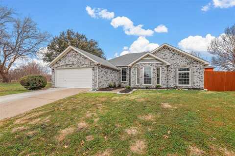 4401 Racebrook Court, Fort Worth, TX 76137