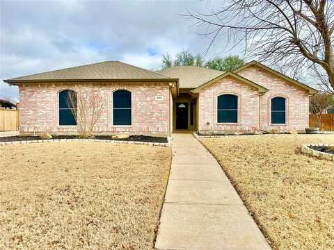 1013 Choke Cherry Lane, Crowley, TX 76036