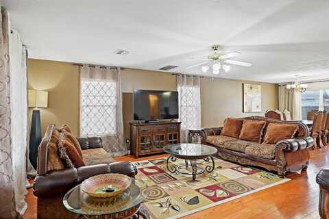 2312 Bantry Lane, Arlington, TX 76002
