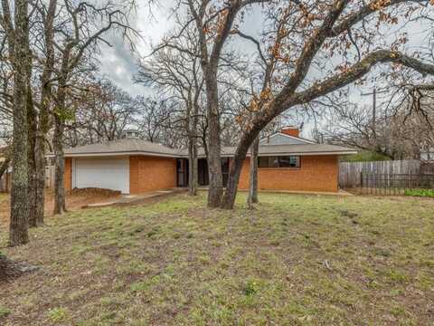 2100 Oak Hill Road, Fort Worth, TX 76112