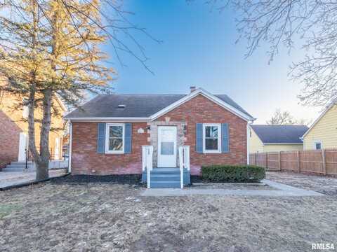 402 9TH Avenue, Silvis, IL 61282