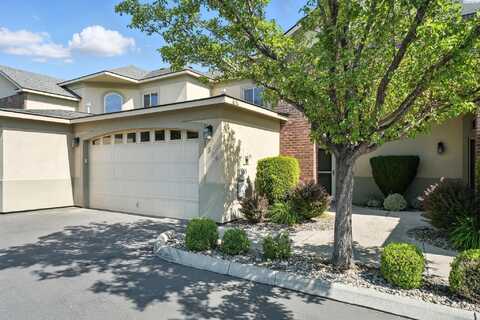 316 Columbia Point Drive, Richland, WA 99352