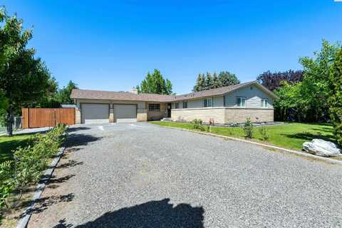 3719 W Park St, Pasco, WA 99301