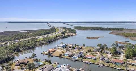 2708 Sea Lark Ln, Milton, FL 32583