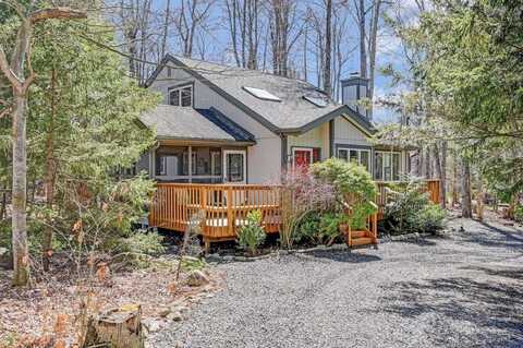 1527 Crestview Lane, Pocono Pines, PA 18350