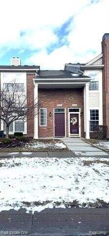 15311 Cornell Drive, Clinton Township, MI 48038