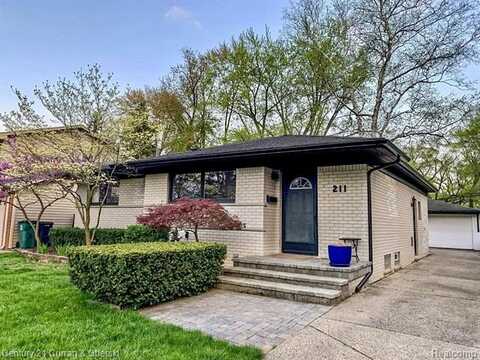 211 W LAWRENCE Avenue, Royal Oak, MI 48073