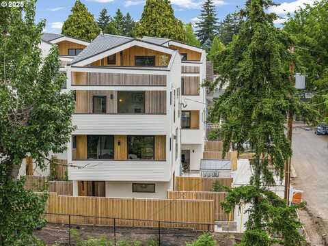 4611 N Campbell AVE, Portland, OR 97217