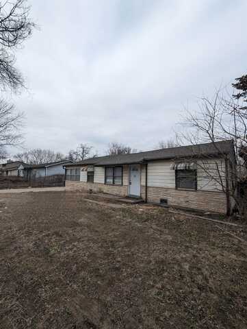 1626 E 43rd St S, Wichita, KS 67216