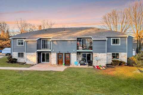 1505 Whispering Pines Way, Fitchburg, WI 53713