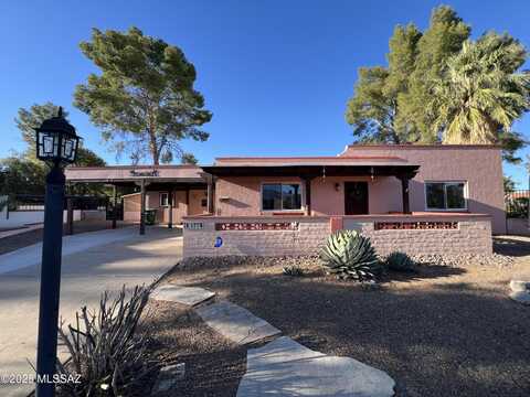 177 N Abrego Drive, Green Valley, AZ 85614