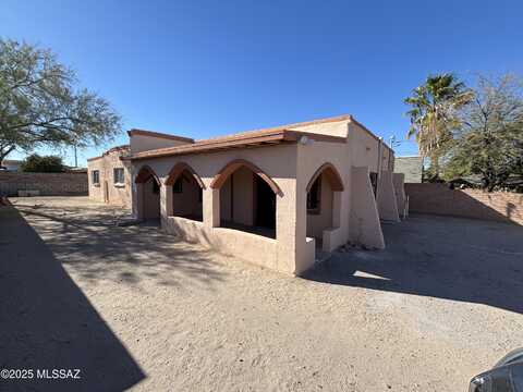 613 W 41st Street, Tucson, AZ 85713