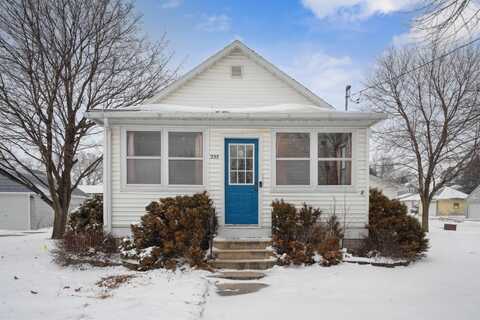 255 Young Street, Jesup, IA 50648