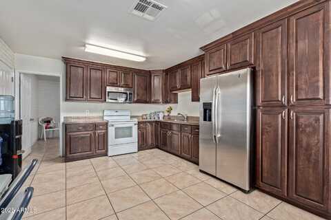 2738 N 40th Drive, Phoenix, AZ 85009