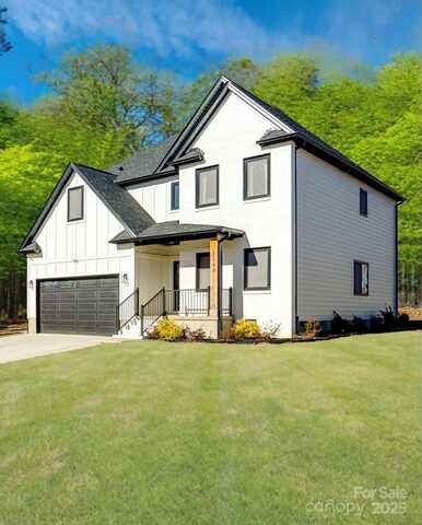 2143 Country Club Road, Lincolnton, NC 28092