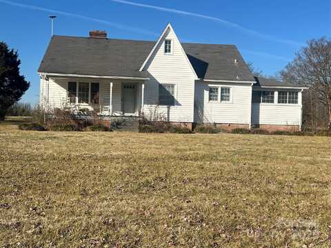 897 Mocksville Highway, Statesville, NC 28625