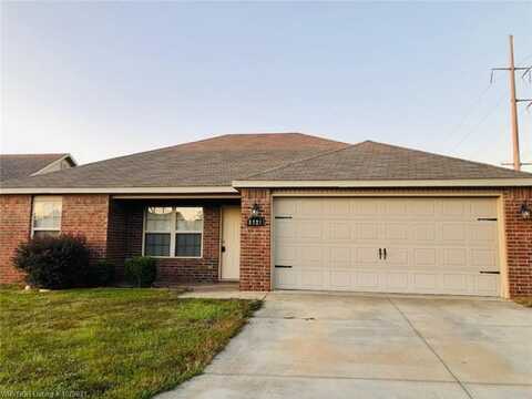 8221 Huntington, Fort Smith, AR 72916