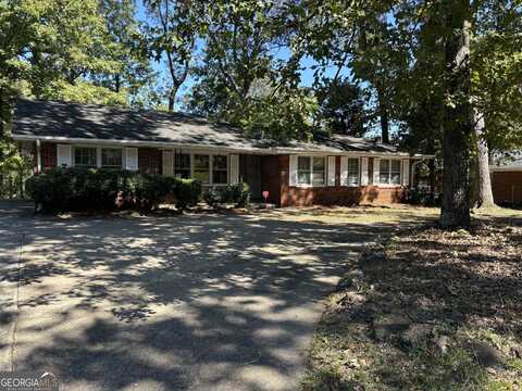 2132 River, Ellenwood, GA 30294