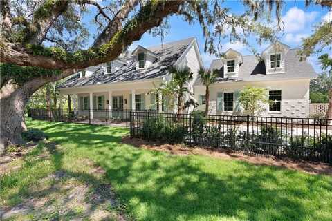 2404 Frederica Road, Saint Simons Island, GA 31522