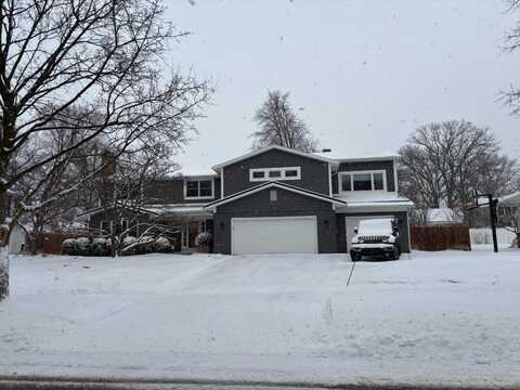 2561 Oakwood Drive SE, East Grand Rapids, MI 49506